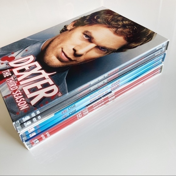 Dexter TV Series Seasons 1-3 DVD Box Set - Picture 3 of 13